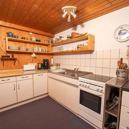 Haus Hahnenbalz 1 別荘 クリムル