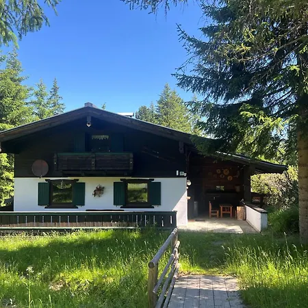 Haus Hahnenbalz 1 別荘 クリムル